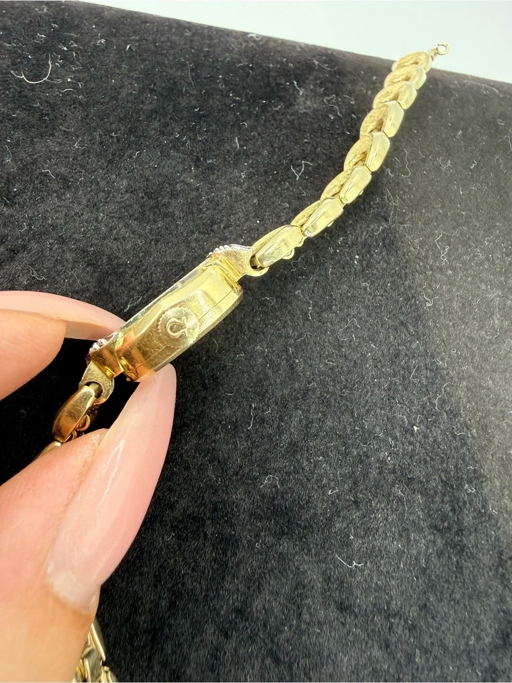 Vintage 1966 Omega 14K Solid Gold Diamond Ladies Watch 23.33g Running